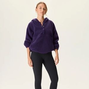 Outdoor Voices / MegaFleece Snap Up Hoodie IN Concord / Size S
